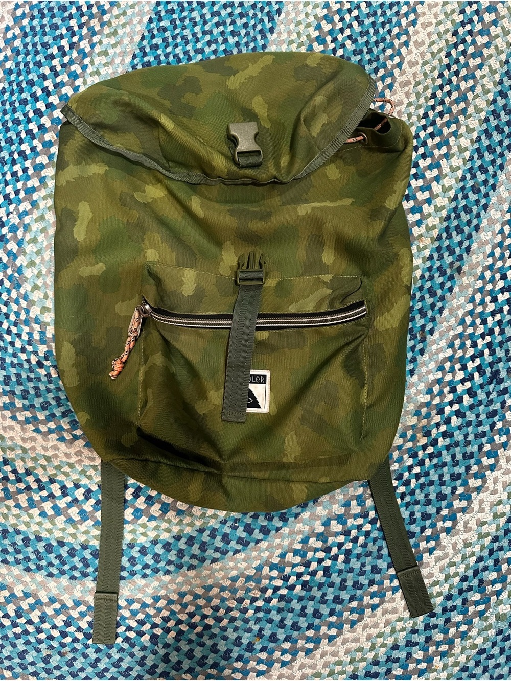 Unbranded Olive Green Camo Men's Backpack with Front Zip Pocket